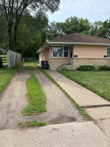 1590 Case Ave Photo 1