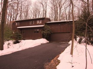 316 Spring Hill Ln, Lebanon, PA 17042