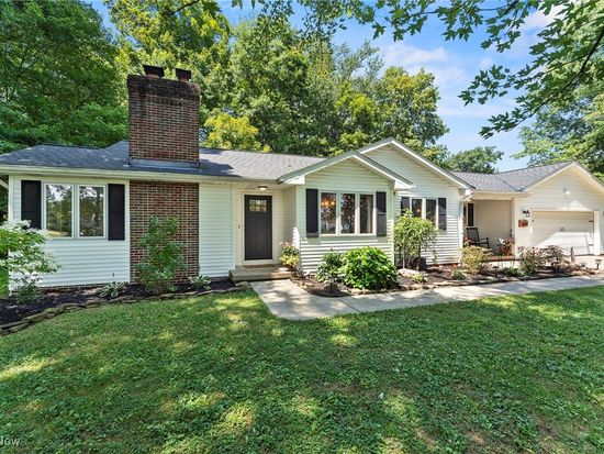 1536 Columbia Rd, Valley City, OH 44280