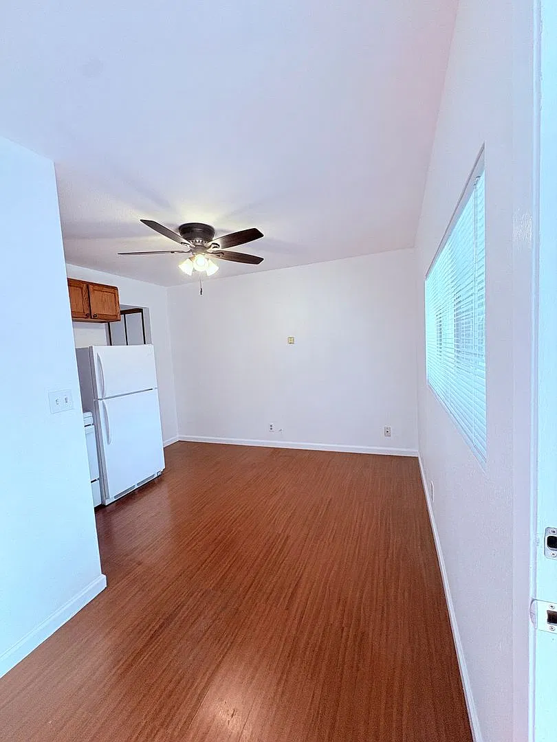 435 Myrtle Ave #B - West Sacramento 95605 — Photo 2