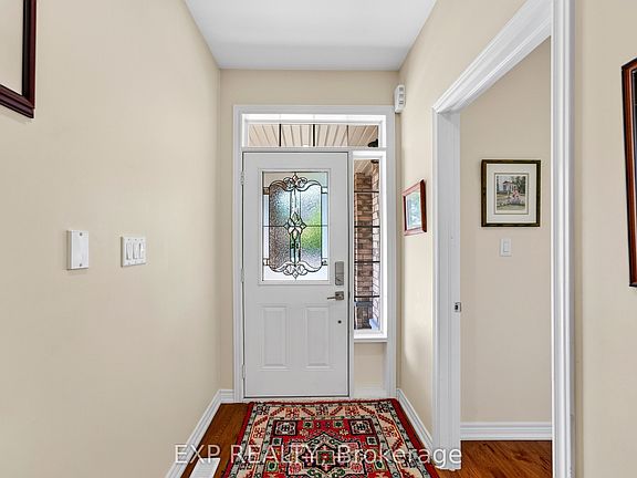 5th image of 17 Wyndham Cir