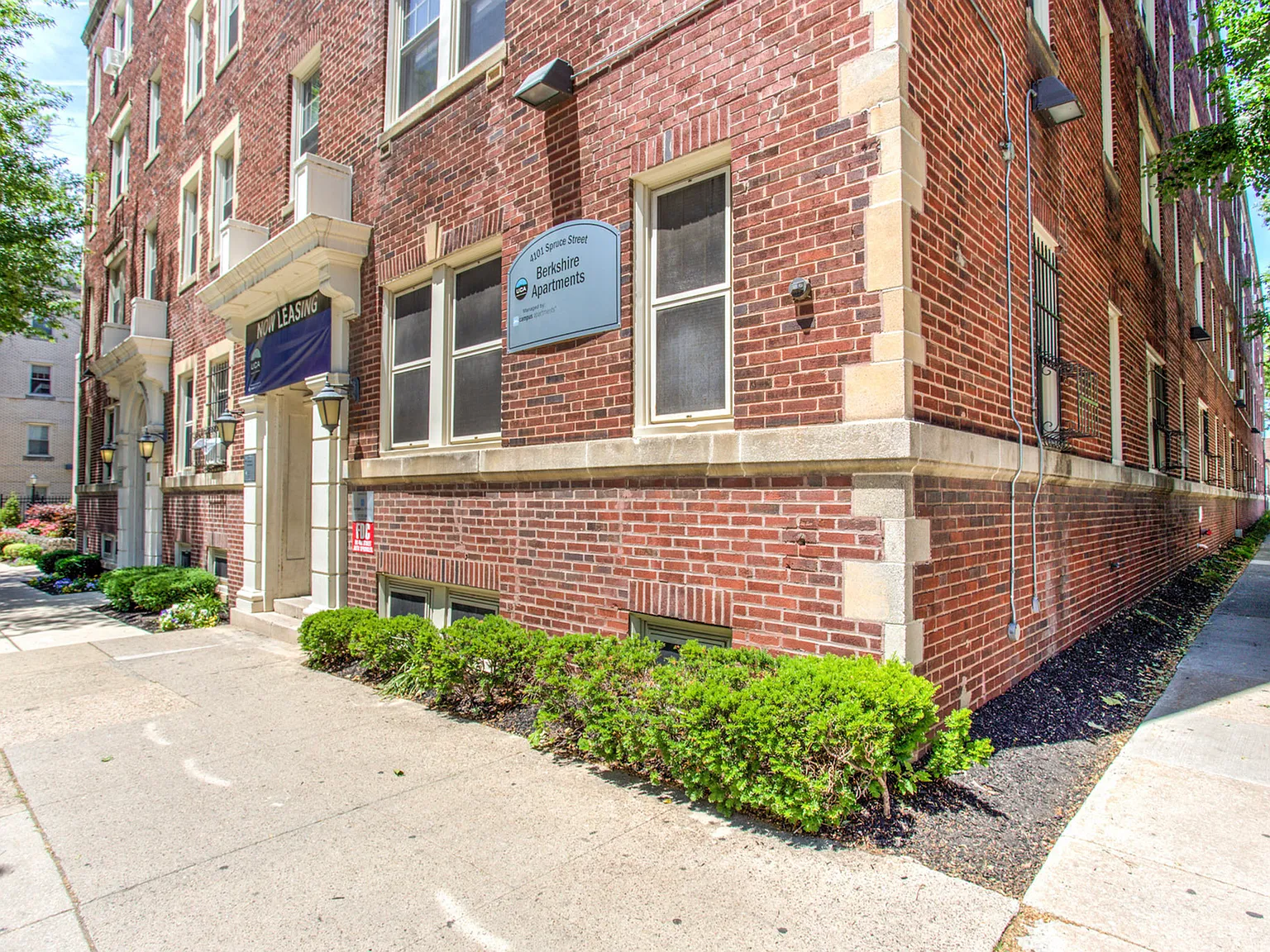 Berkshire Apartments — Photo 1
