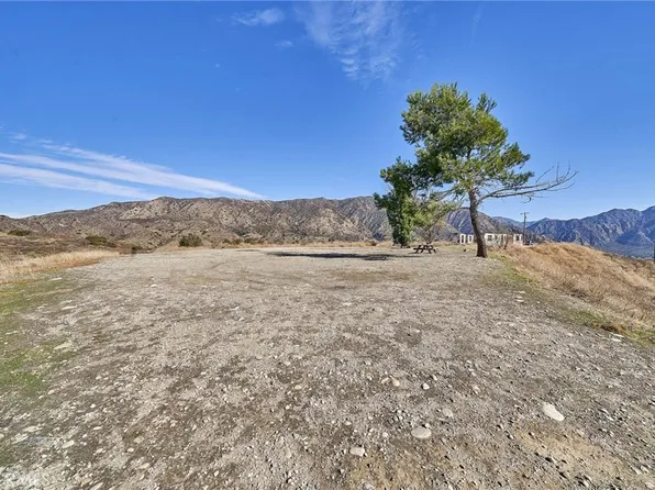 9401 Tujunga Valley St, Sunland, CA 91040