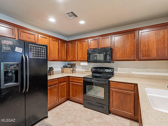 5th image of 10651 E Singing Canyon Dr