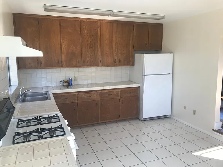 2932 1st Ave — Photo 8