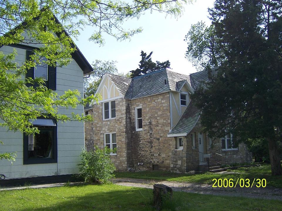 Building Photo 4