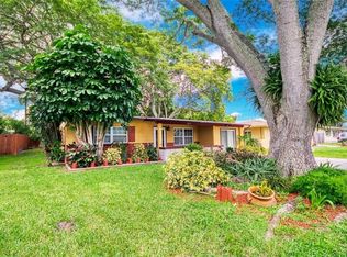 10859 109th Ln, Seminole, FL 33778