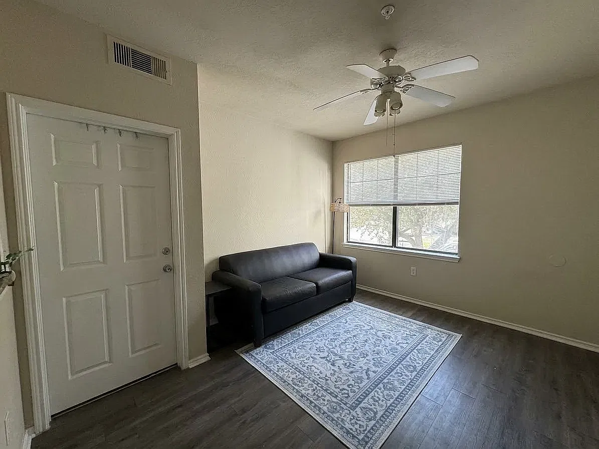 3506 Jefferson Commons Dr — Photo 2