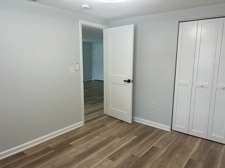 6113 Georgia Ave — Photo 8