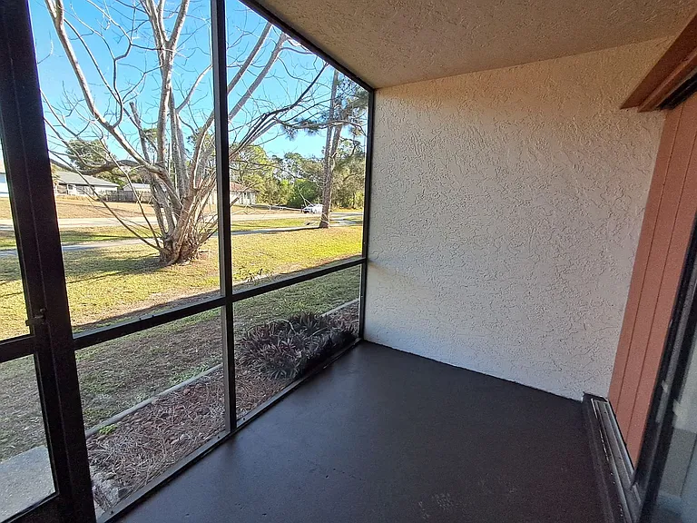 22523 Westchester Blvd #F101 — Photo 16