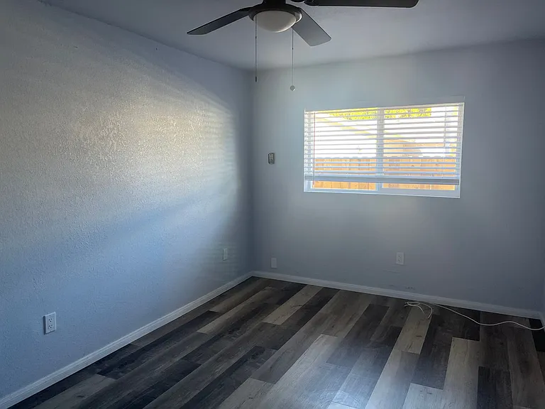 436 Hobson St — Photo 7