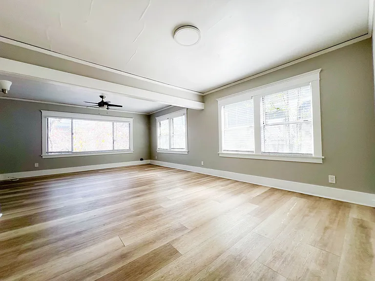 1026 E Broadway #1038 — Photo 4