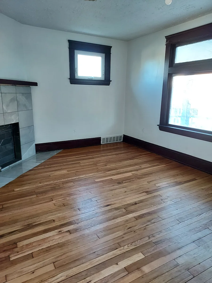 Living Room - 11704 Parkhill Ave #UP