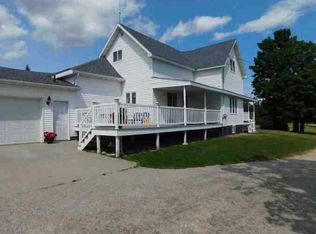 7971 K Rd, Gladstone, MI 49837