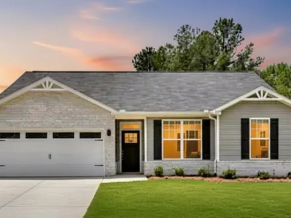 107 Burberry Cir, Greenwood, SC 29646