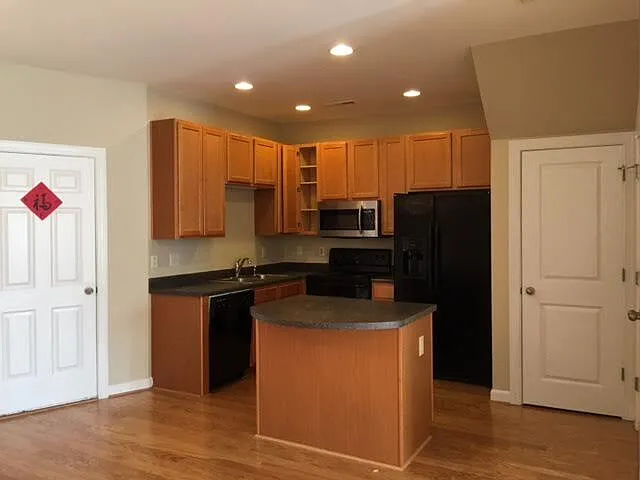 378 Summergate Dr #1 — Photo 10