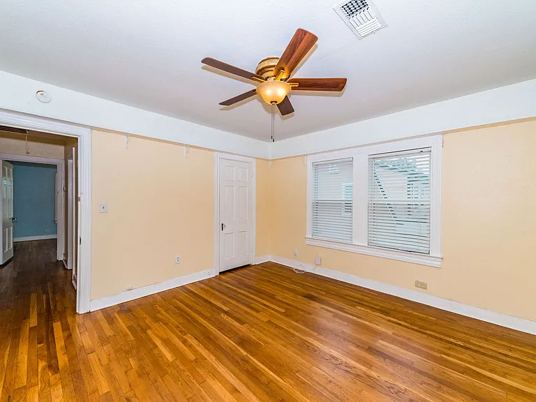 2-Bedroom Monticello Park Duplex - Upstairs Unit — Photo 22