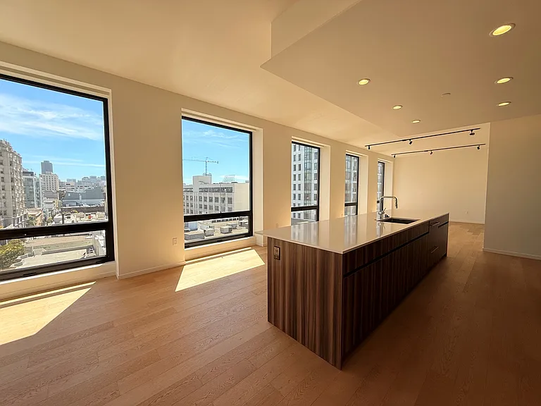1523 Franklin St #601 — Photo 10