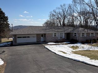 23 Lynn Dr, Owego, NY 13827