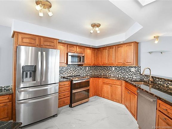 5th image of 9550 S Ocean Dr APT 1210