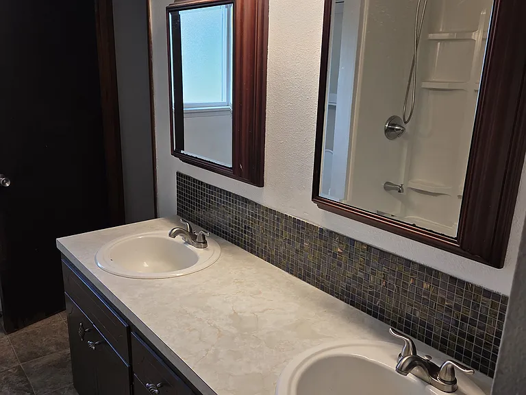 216 Jericho Ave NE — Photo 10