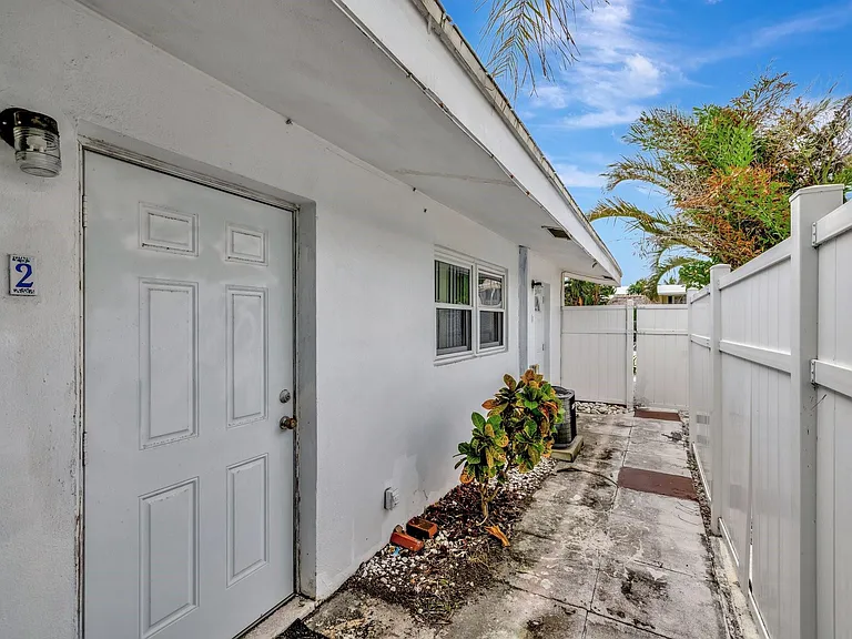 4548 N Ocean Dr #3 — Photo 13
