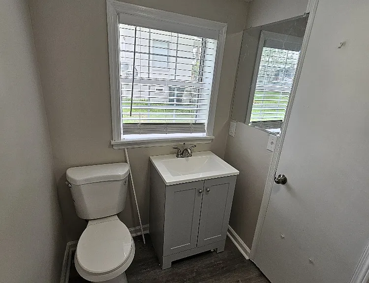 211 Oak St #2 — Photo 13