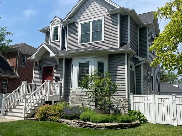 104 N Lincoln Ave, Park Ridge, IL 60068