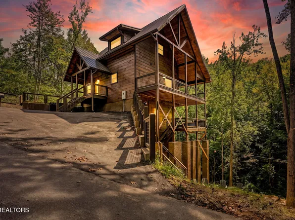 2793 Dogwood Loop Dr, Sevierville, TN 37876