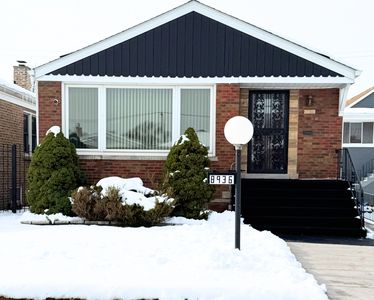 8936 S Oglesby Ave, Chicago, IL, 60617