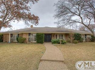 4804 Barkridge Trl, Fort Worth, TX 76109
