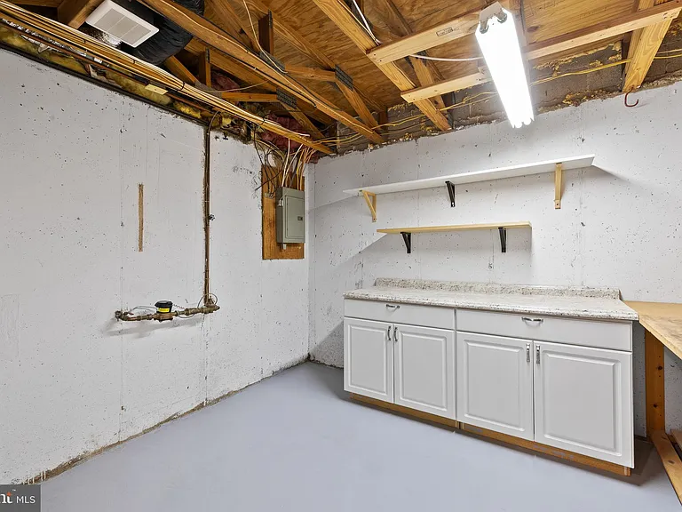 328 Countryside Ct — Photo 21