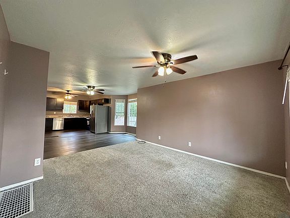 5th image of 1620 Isabella St