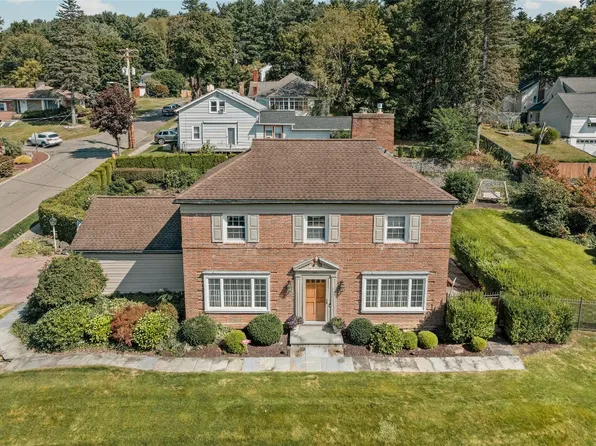 601 Bassett Ave, Endicott, NY 13760