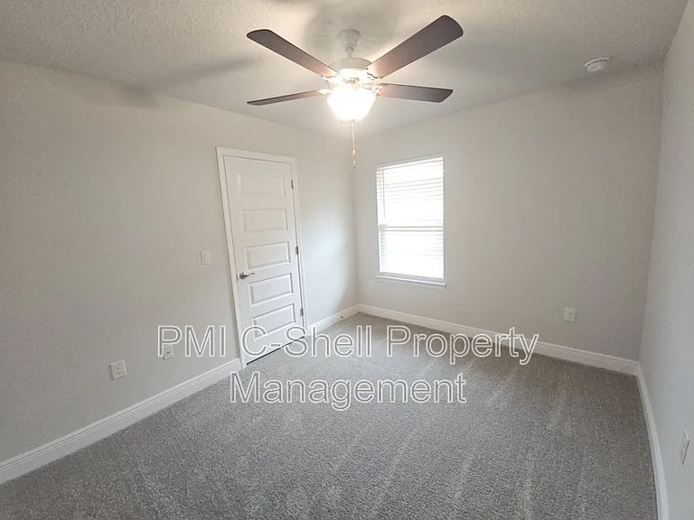 12115 Emerald Heights Ln — Photo 15