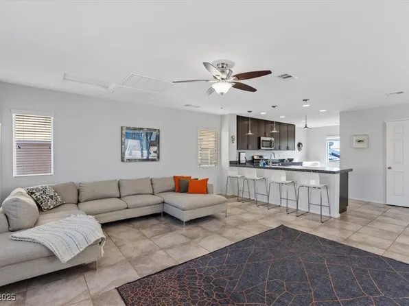 10525 Gibbous Moon Dr, Las Vegas, NV 89129