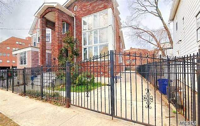 1st image of 14351 Franklin Ave