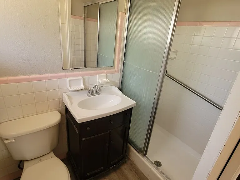 2346 Hillsboro Ave — Photo 10