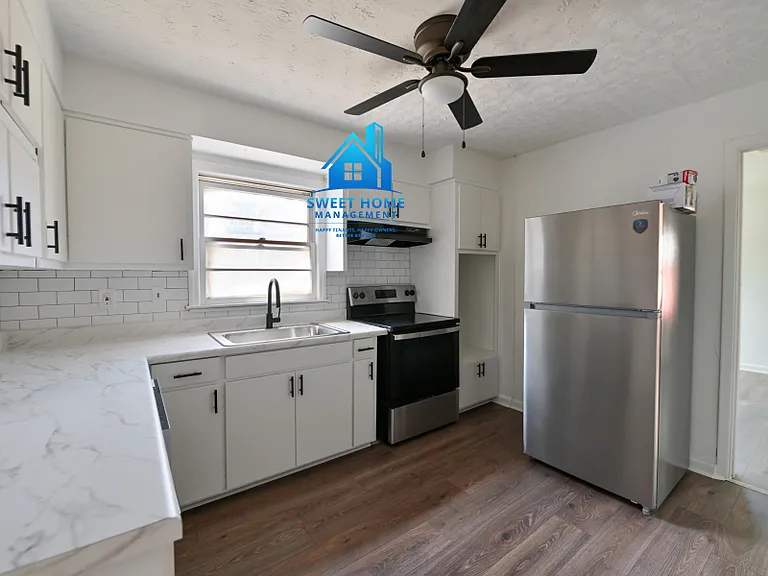 2908 Urban Ave — Photo 8