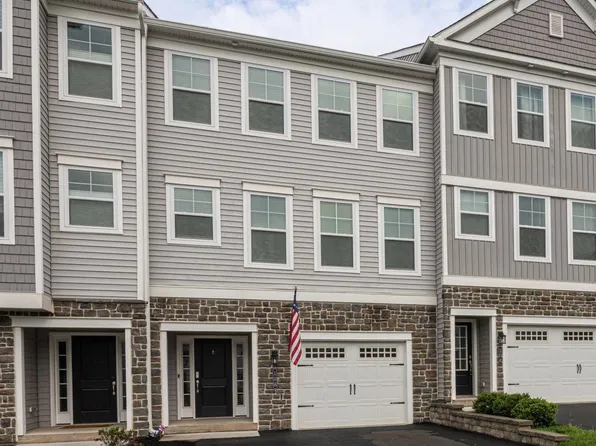 108 Harland Ave, Royersford, PA 19468