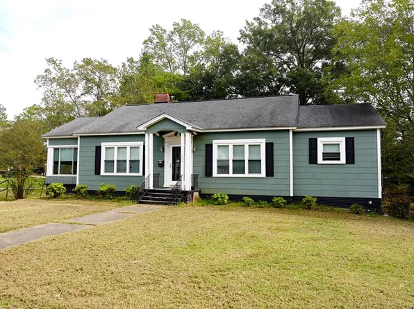 105 Wardlaw St, Abbeville, SC 29620