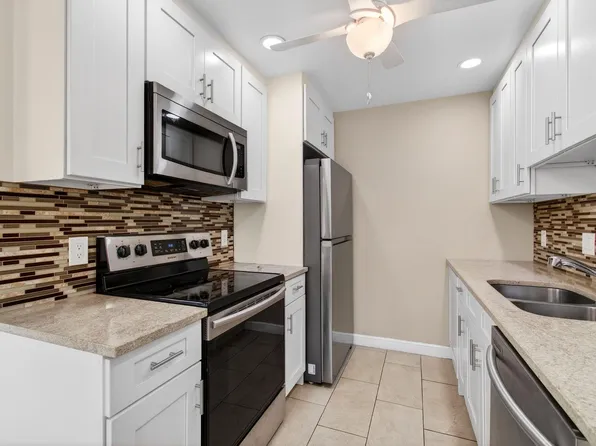 1017 Cornwall, Boca Raton, FL 33434