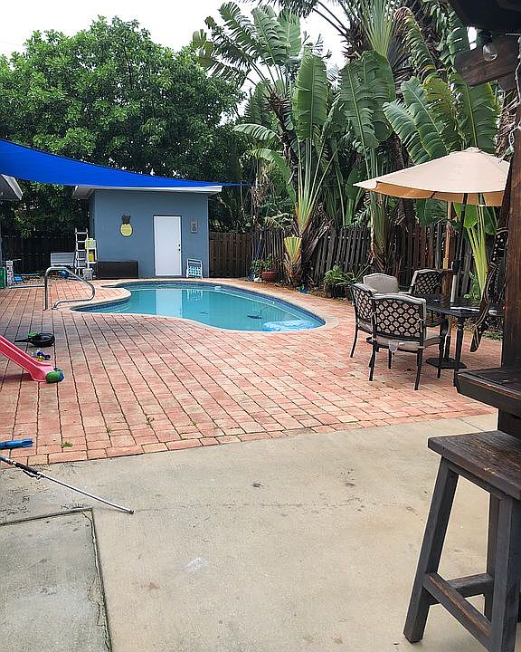 2nd image of 3410 SW 20th St