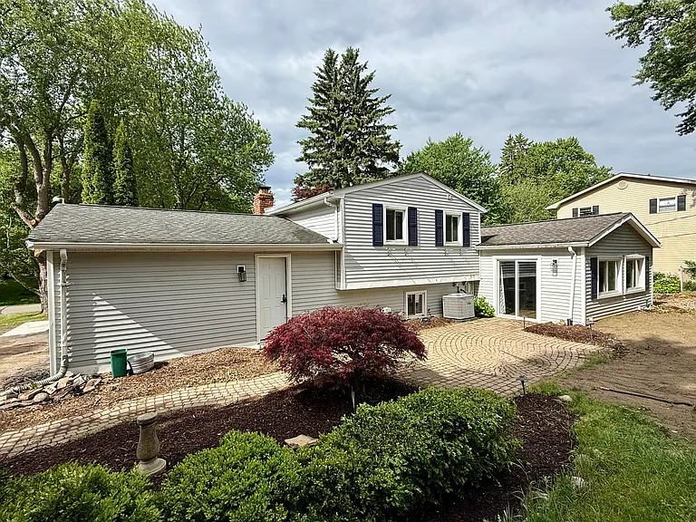 3360 Oklahoma Ct — Photo 8
