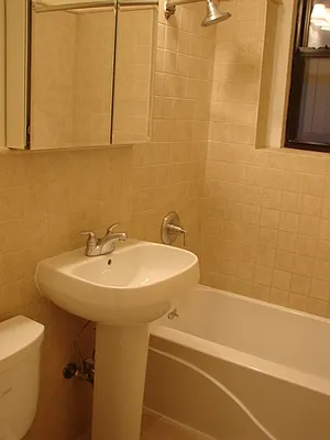 Rented by Level Group | media 3