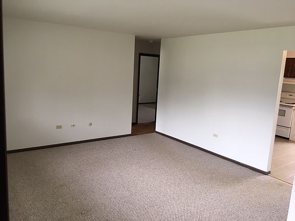 4th image of 760 Pleasant Dr APT 2A