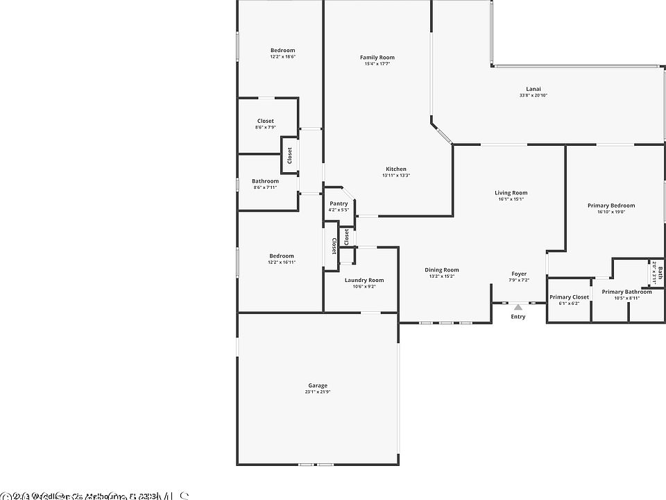 2nd image of 2213 Woodlawn Cir