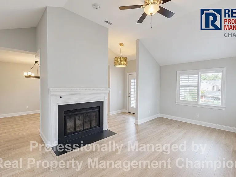 6741 Cable Car Ln — Photo 3