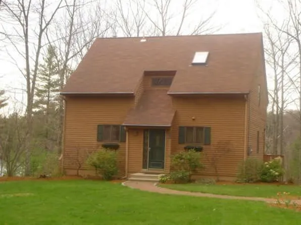 15 S Sullivan Rd, Charlton, MA 01507