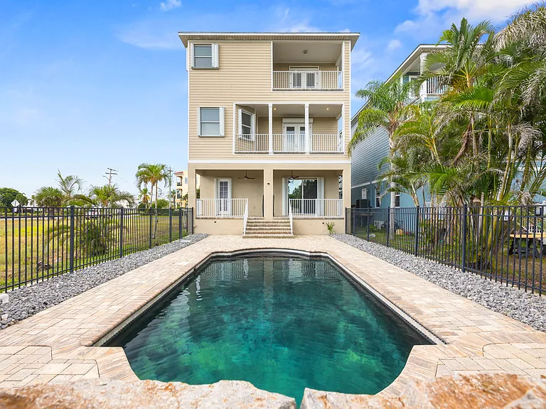 1340 Apollo Beach Blvd S — Photo 43